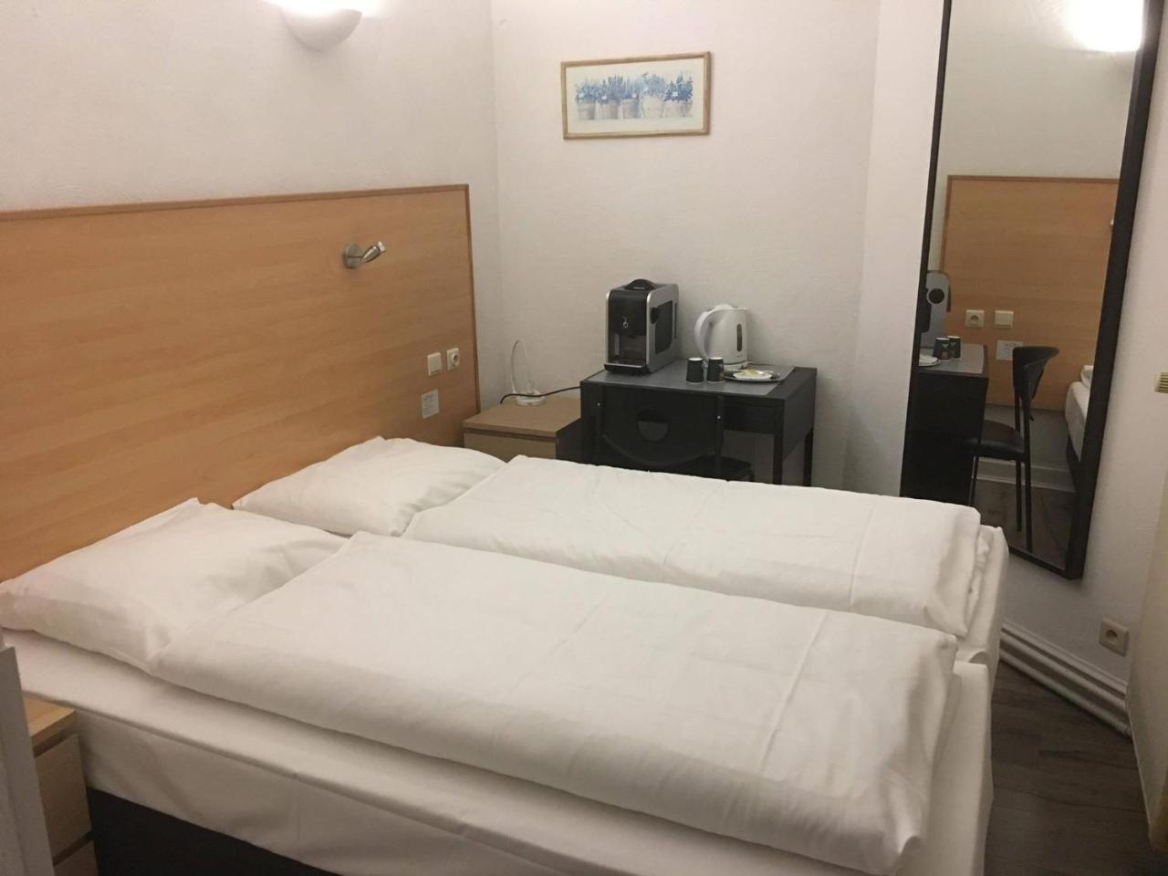Parkhotel Villa Des Effats ヴィエルサルム エクステリア 写真